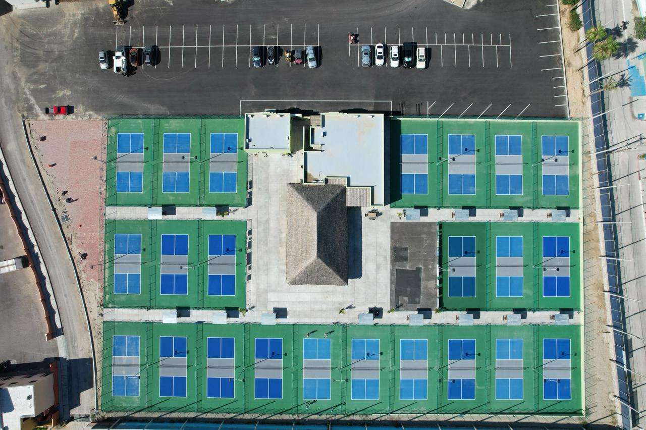 Palmas Pickleball Aerial image of courts and parking